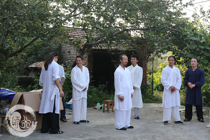 爱心捐赠 传递正能量 