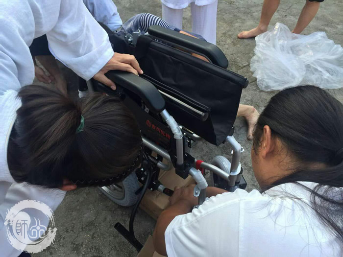 爱心捐赠 传递正能量 