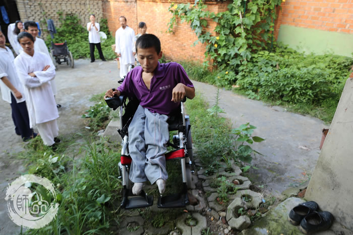 爱心捐赠 传递正能量 