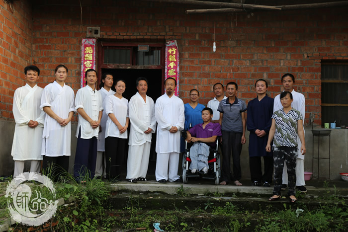 爱心捐赠 传递正能量 