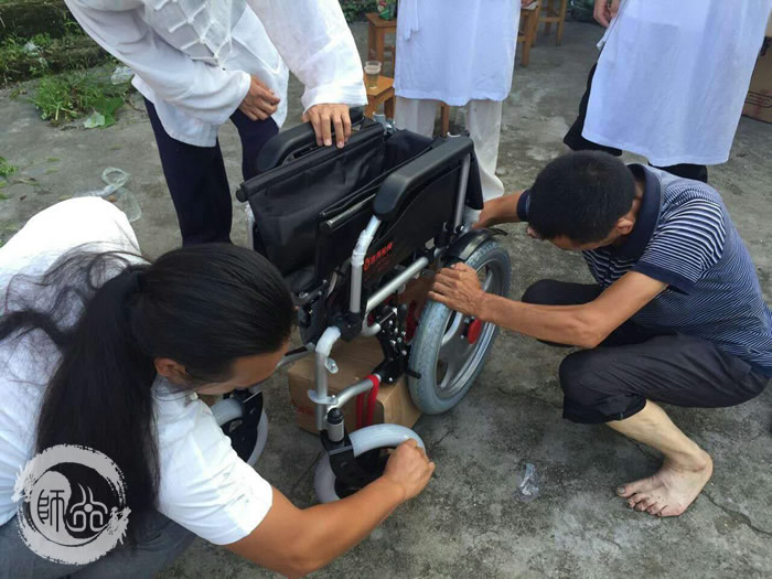 爱心捐赠 传递正能量 