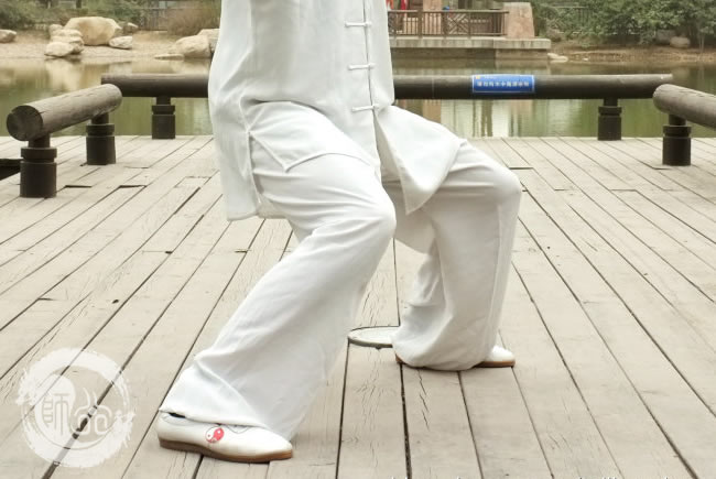 太极拳修炼中如何避免伤膝关节