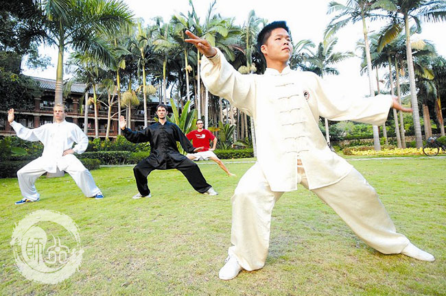 练习武当太极拳三大功效 健脑练身延年益寿 练习武当太极拳三大功效 健脑练身延年益寿