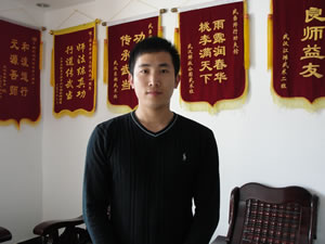 张龙