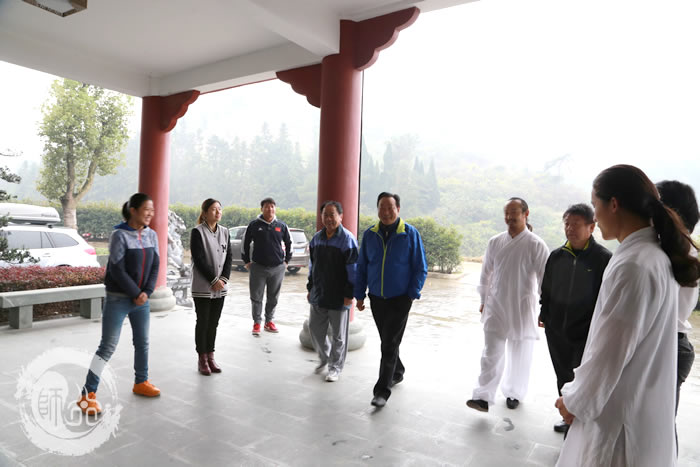 武汉体育学院武当山国际武术学院领导来馆考察