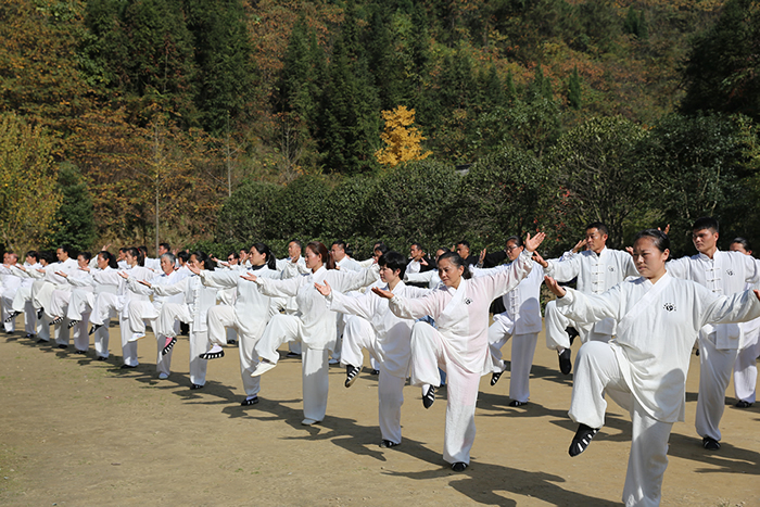 武当深处有桃源,圣山必会有圣贤