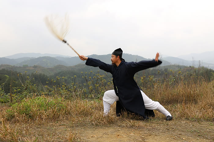 太极诗人谈修行：修的是心，行的是路