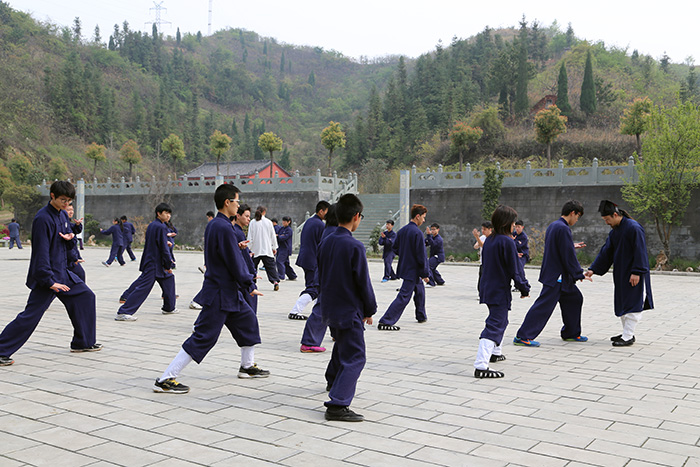 香港青年问道武当