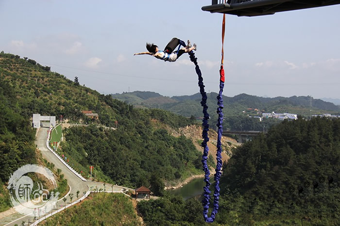 武当山翡翠峡快乐谷景区正式对外迎宾