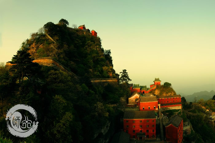 武当山跻身全国一流景区