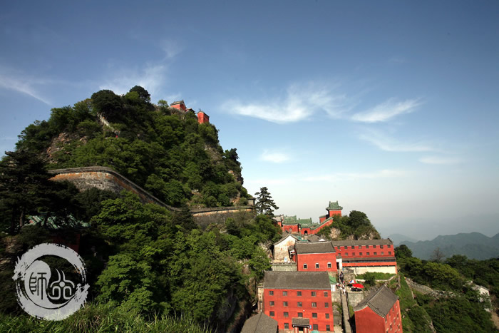 武当:山腰上的光影