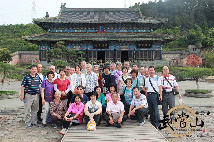 台湾苗栗县狮潭乡玉虚宫宗教交流团参访武当山