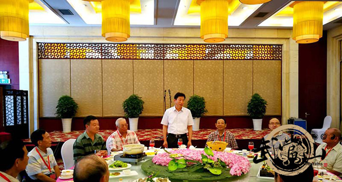 台湾苗栗县狮潭乡玉虚宫宗教交流团参访武当山