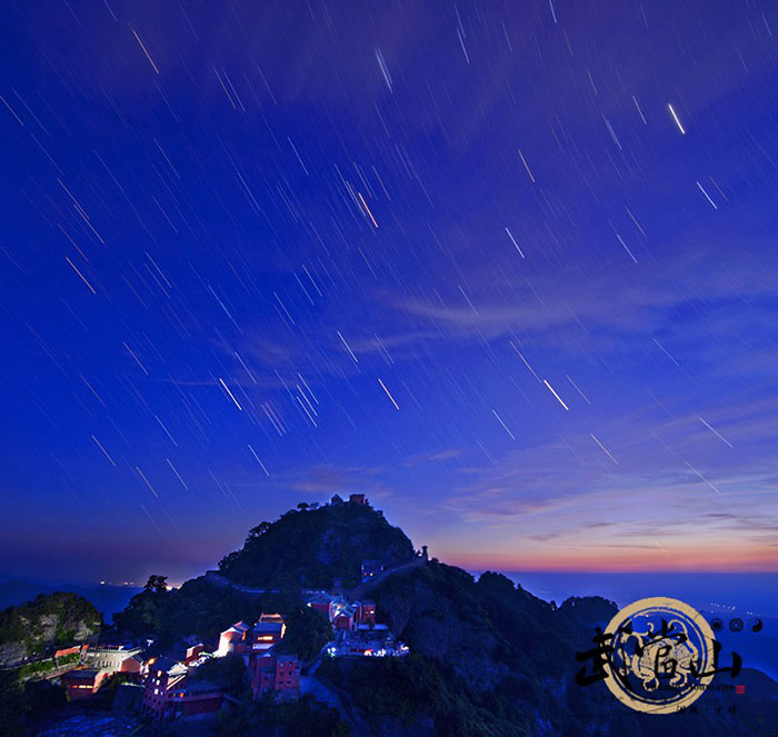 夏季旅游第一站 避暑武当山