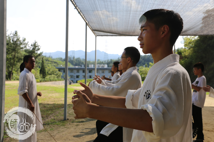 武术进校园：发挥武术的多元功能