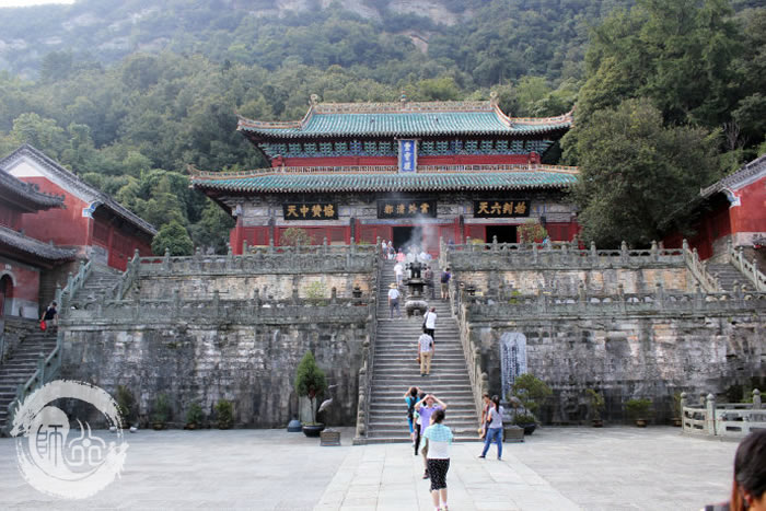 西安市民游武当山到年底前门票半价