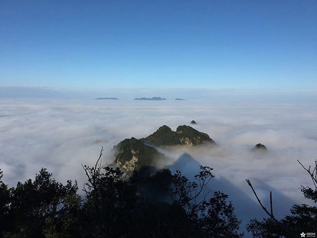 金殿倒影、海马吐雾，十一期间武当山“真武显灵”？