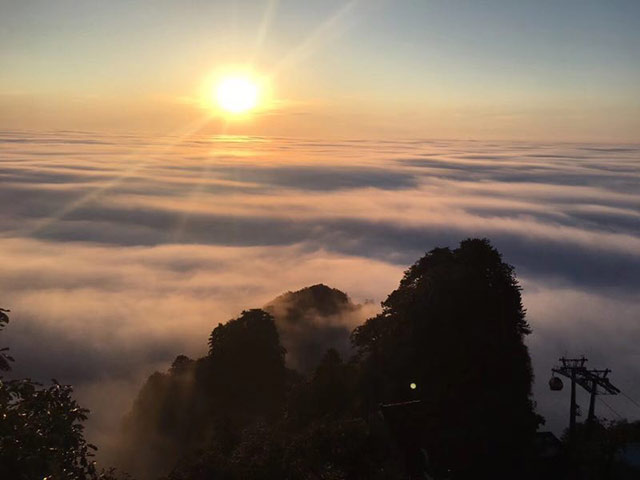 金殿倒影、海马吐雾，十一期间武当山“真武显灵”？