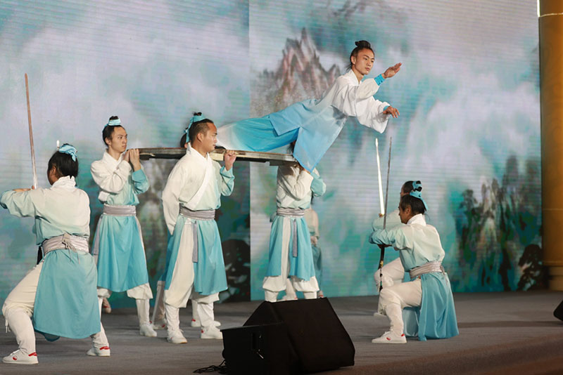 武当武术点亮《魅力中国城》第二季启动仪式 