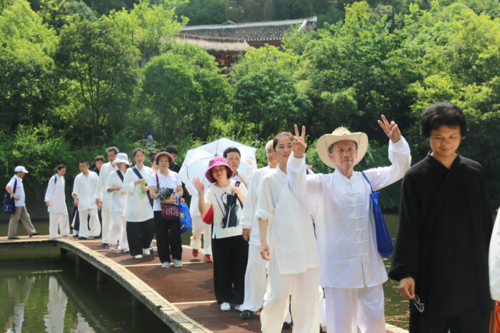 一个梦，30年前缘起，20年后再续，10年后再圆，你可愿意等？