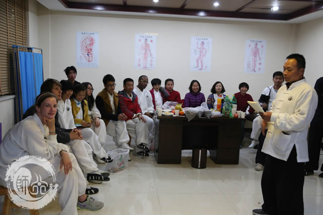 亲授班学员自发组织茶话会