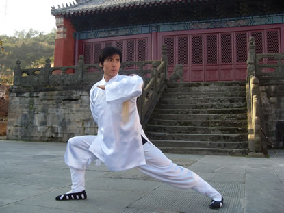 马飞 男 24岁 哈尔滨