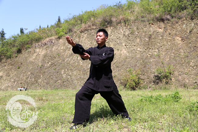 学员姚云青练习武当太极拳