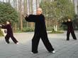 老年人打太极拳能强健骨骼延年益寿 