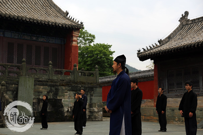 陈师行道长视察武馆传统武术班