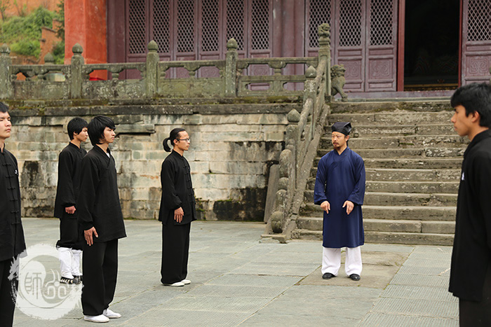 陈师行道长视察武馆传统武术班